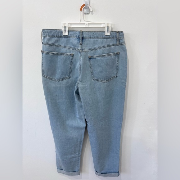 Universal Thread Light Blue Distressed Boyfriend Jeans - Size 8/29R - Picture 4 of 5